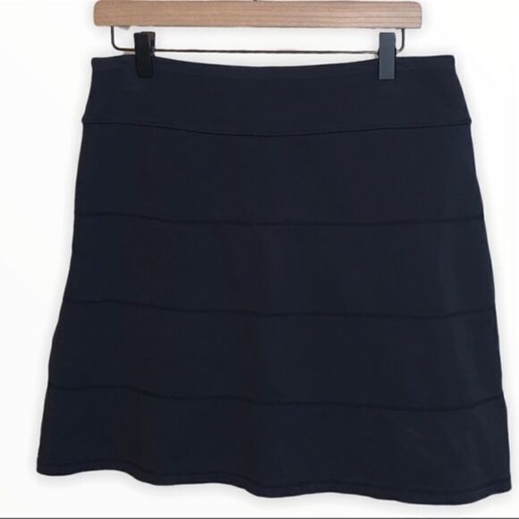 Athleta Strata Skirt Black Ponte Zipper Pockets S - Picture 3 of 5